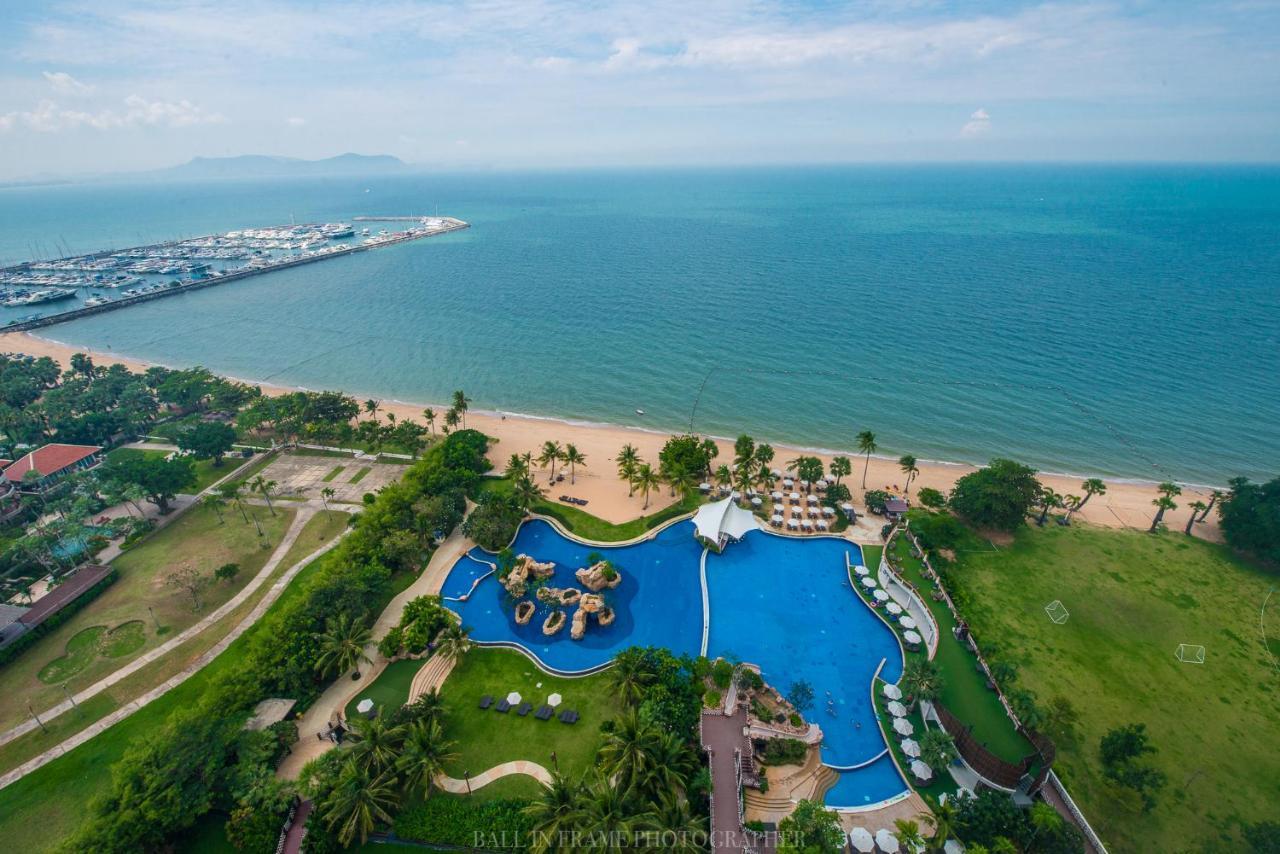 Movenpick Residences Pattaya With Ocean View ナ・ジョムティエン エクステリア 写真