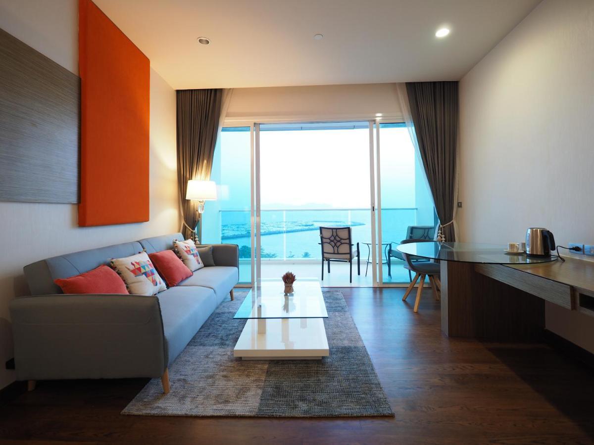 Movenpick Residences Pattaya With Ocean View ナ・ジョムティエン エクステリア 写真